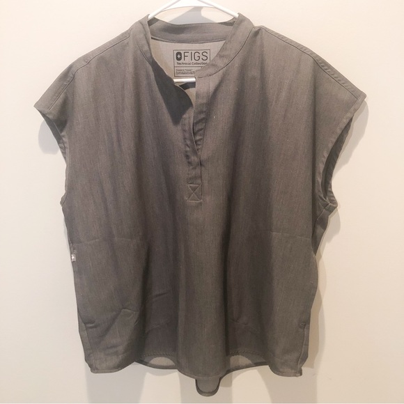 FIGS Graphite Rafaela Oversized Sleeveless Scrub Top Size Medium - Picture 2 of 13